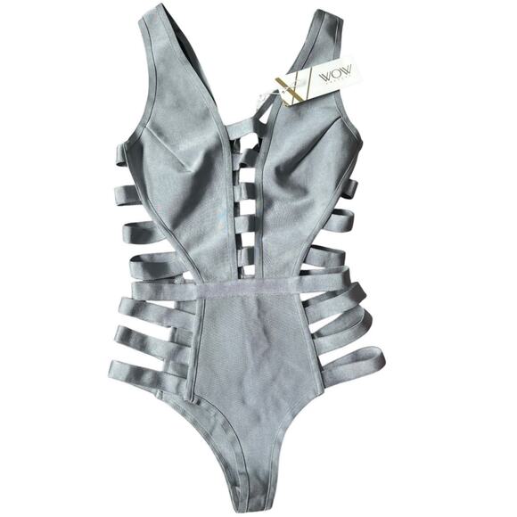 NEW WOW Couture SILVER Sexy Strappy Cheeky Bandage One Piece Swimsuit Size Small - Picture 2 of 10